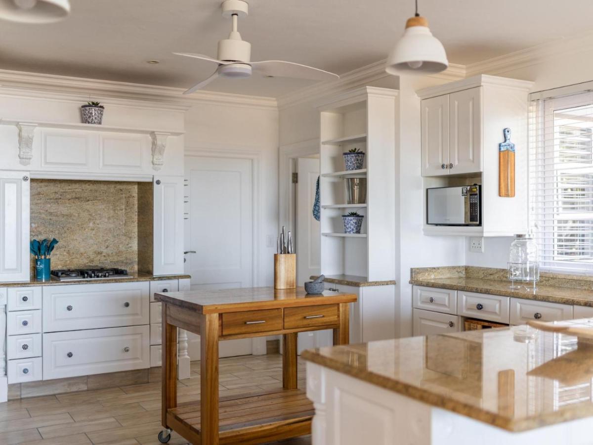 Luna Blue Off-Grid Guesthouse Плеттенберг-Бей Экстерьер фото